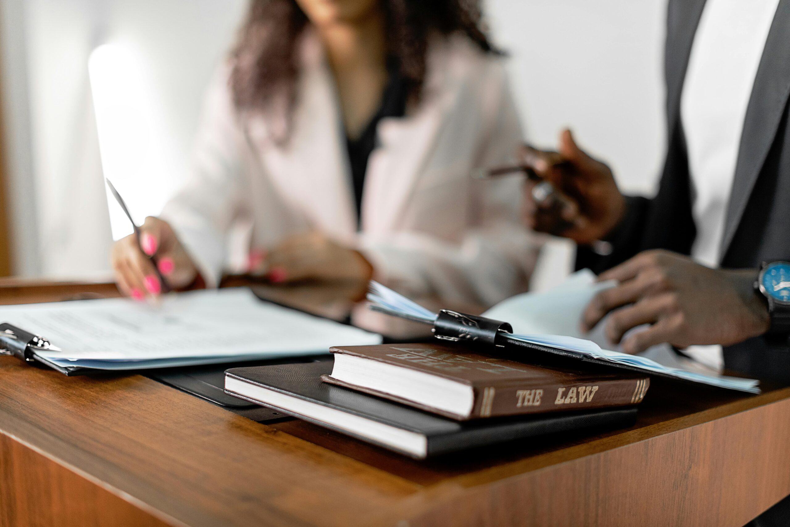 AI accelerates sales contract